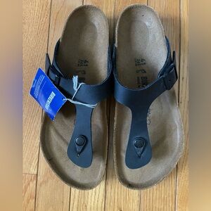 BRAND NEW Birkenstock Gizeh sandals